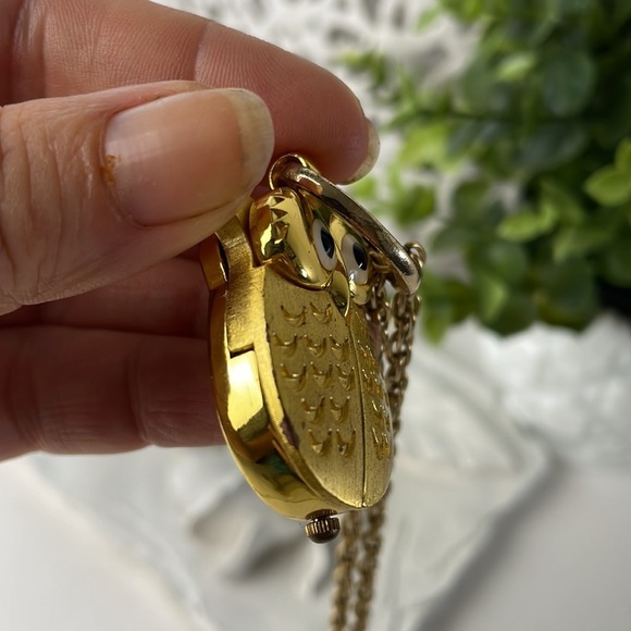 Vintage Cute Owl Watch Necklace - Picture 11 of 11